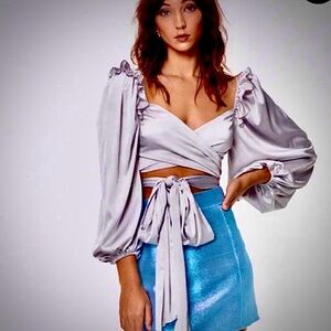 NEW FOR LOVE & LEMONS ARDENT WRAP TOP IN PALE GRAY SIZE S